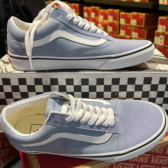 Vans WMNS Old Skool
Color Theory Dusty Blue
VN0007NTDSB Light Blue Sneakers - Picture 11 of 16
